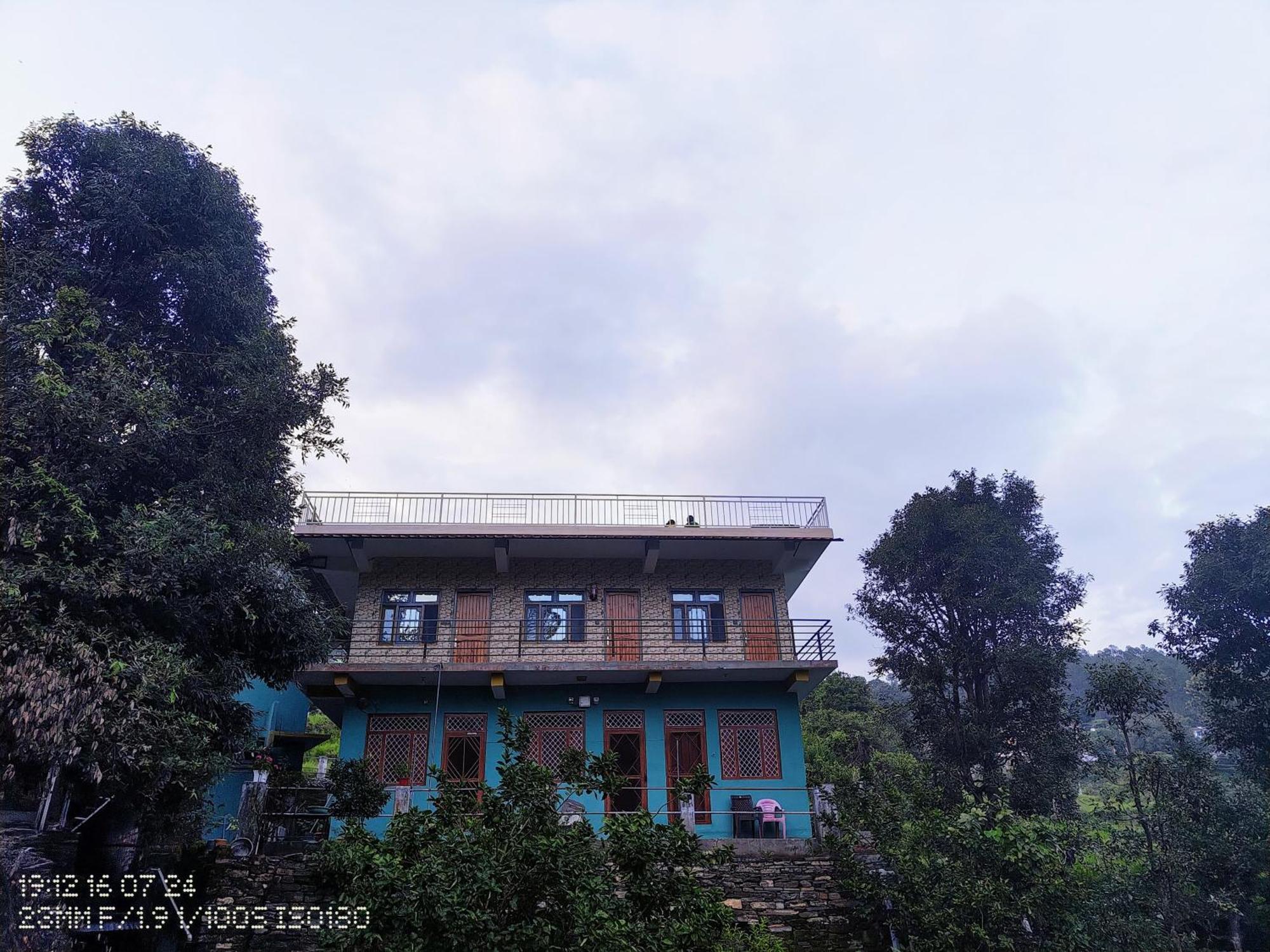 Binsar Royal Homestay Dhaulchhina, Алмора Экстерьер фото